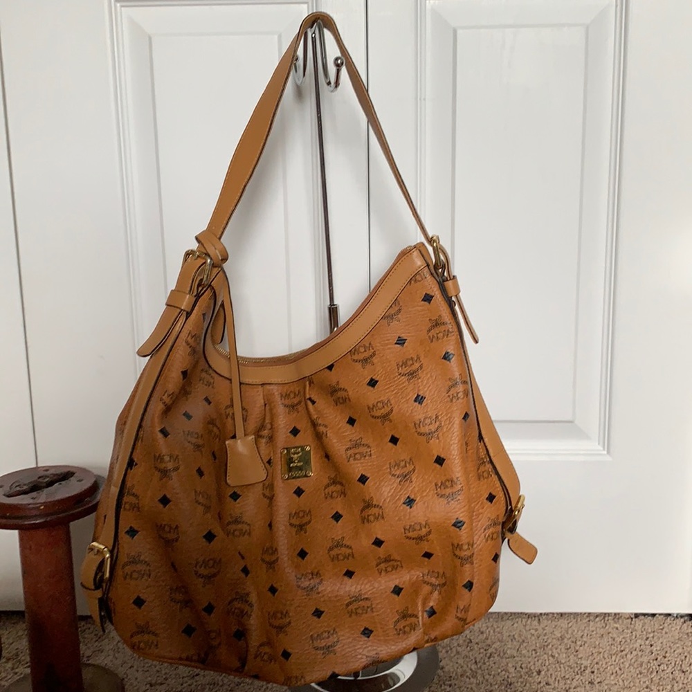 MCM HOBO Bag